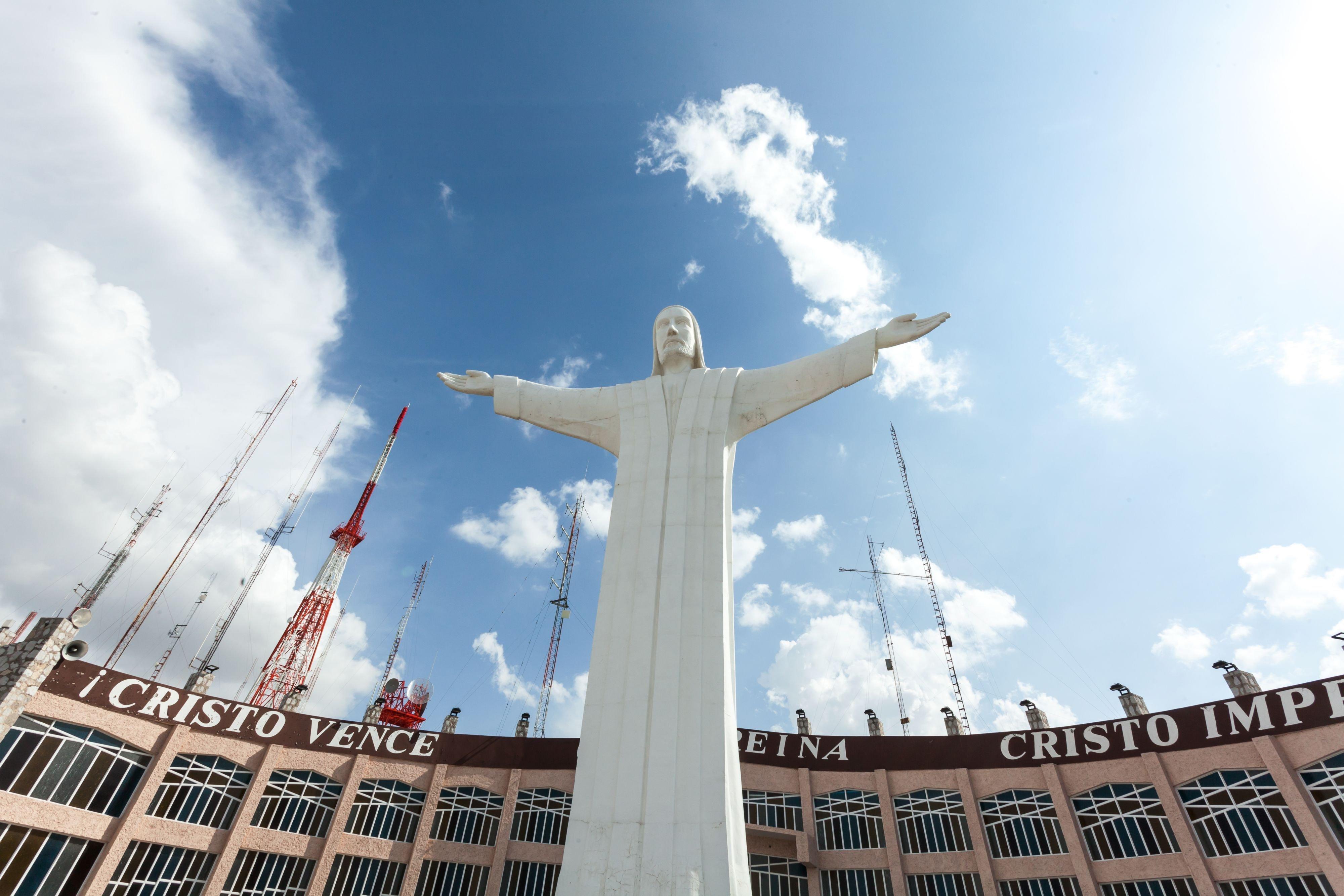 ホテル クラウン プラザ トレオン Torreón エクステリア 写真
